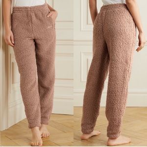 NWOT Skims Teddy Jogger -Tan